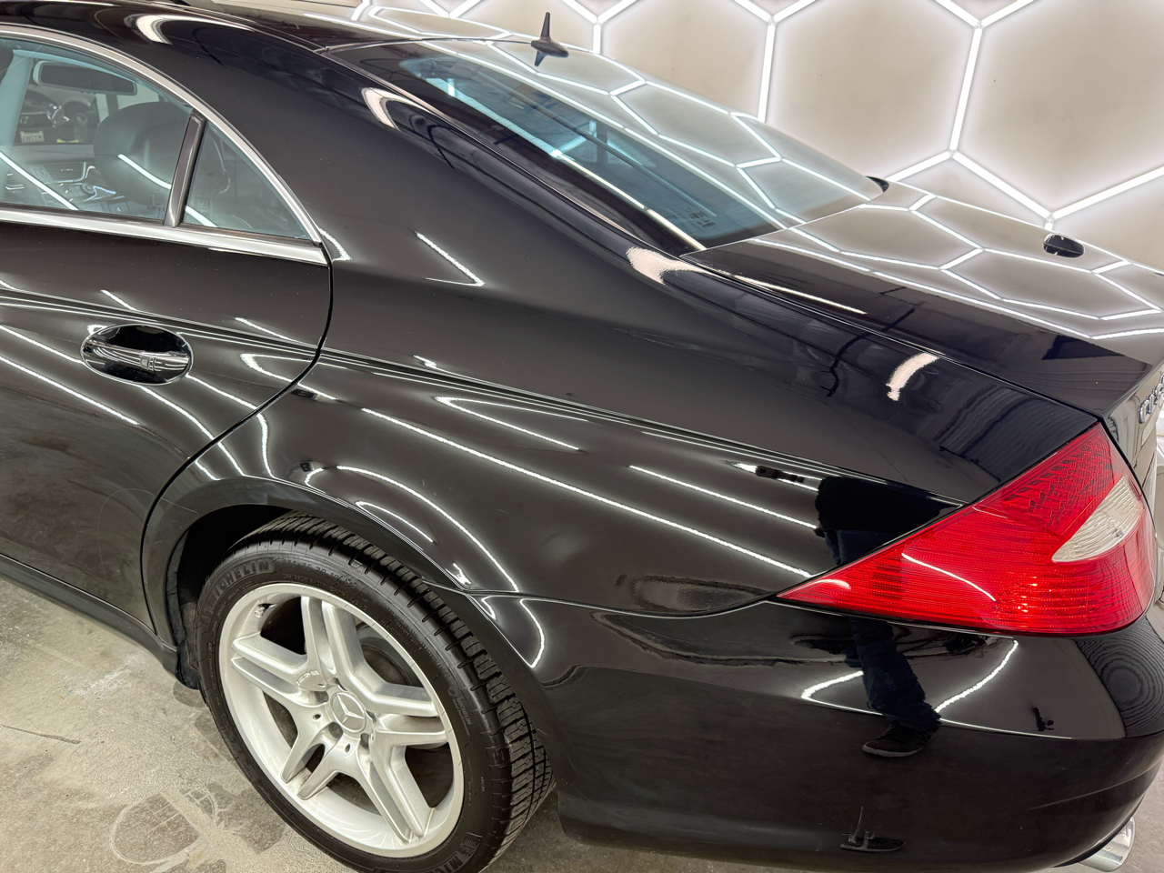 Mercedes-Benz CLS-Class CLS500 4-Door Coupe 2006