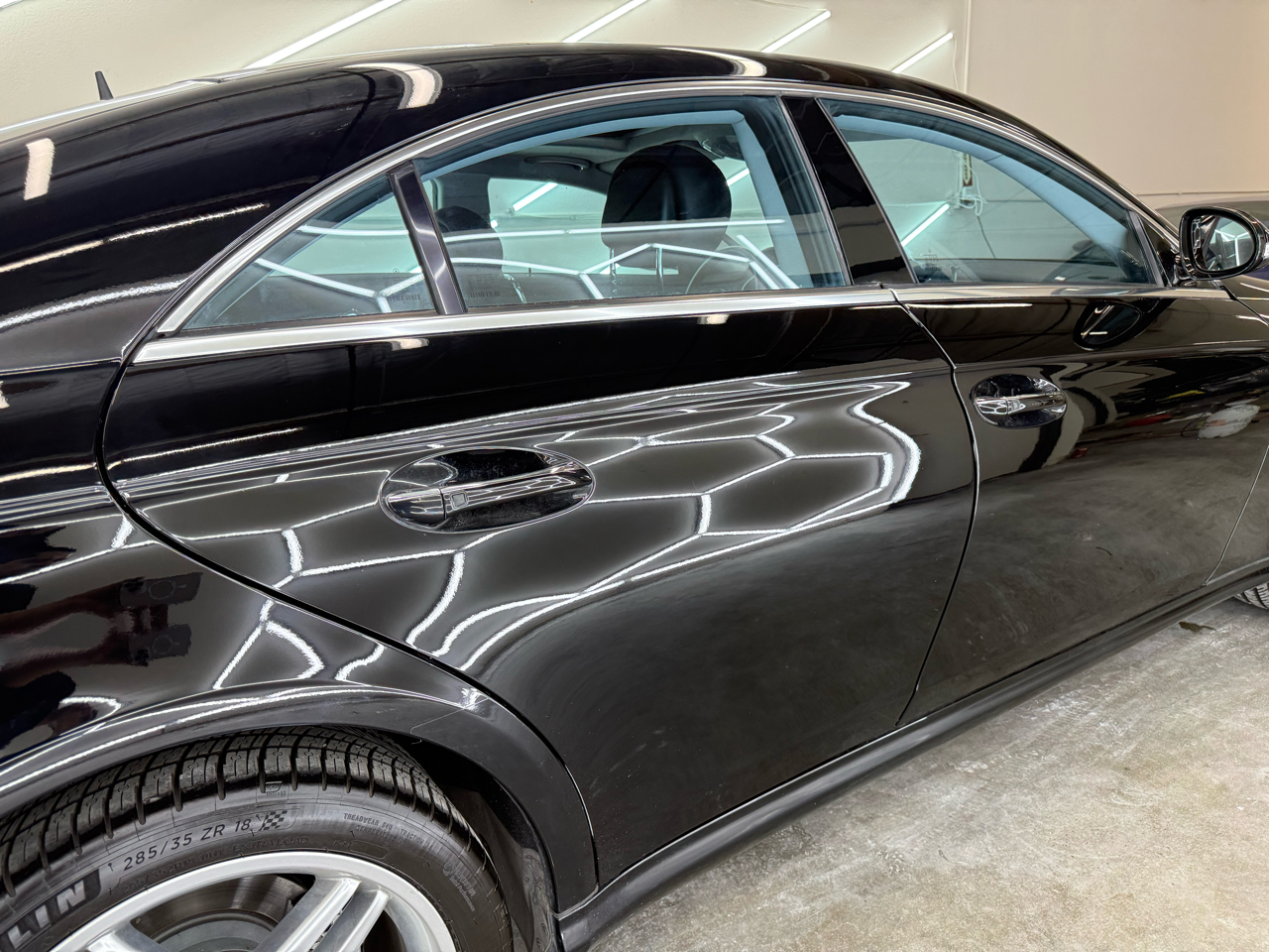 Mercedes-Benz CLS-Class CLS500 4-Door Coupe 2006