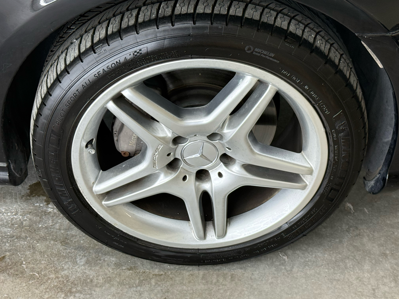 Mercedes-Benz CLS-Class CLS500 4-Door Coupe 2006