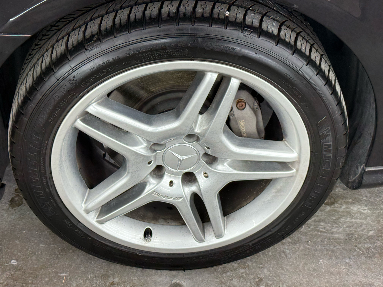 Mercedes-Benz CLS-Class CLS500 4-Door Coupe 2006