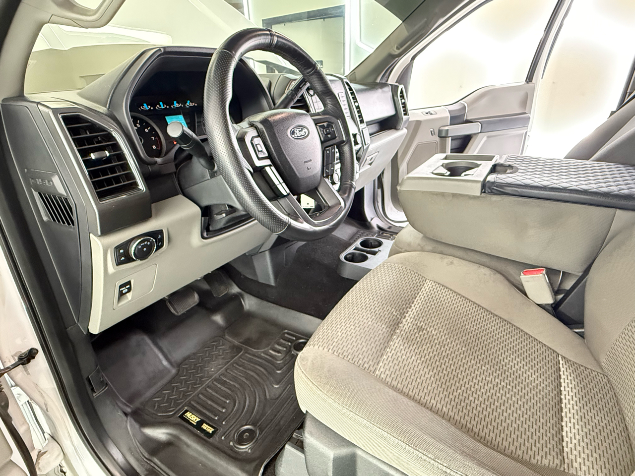 Ford F-150 XLT SuperCrew 5.5-ft. Bed 2WD 2017