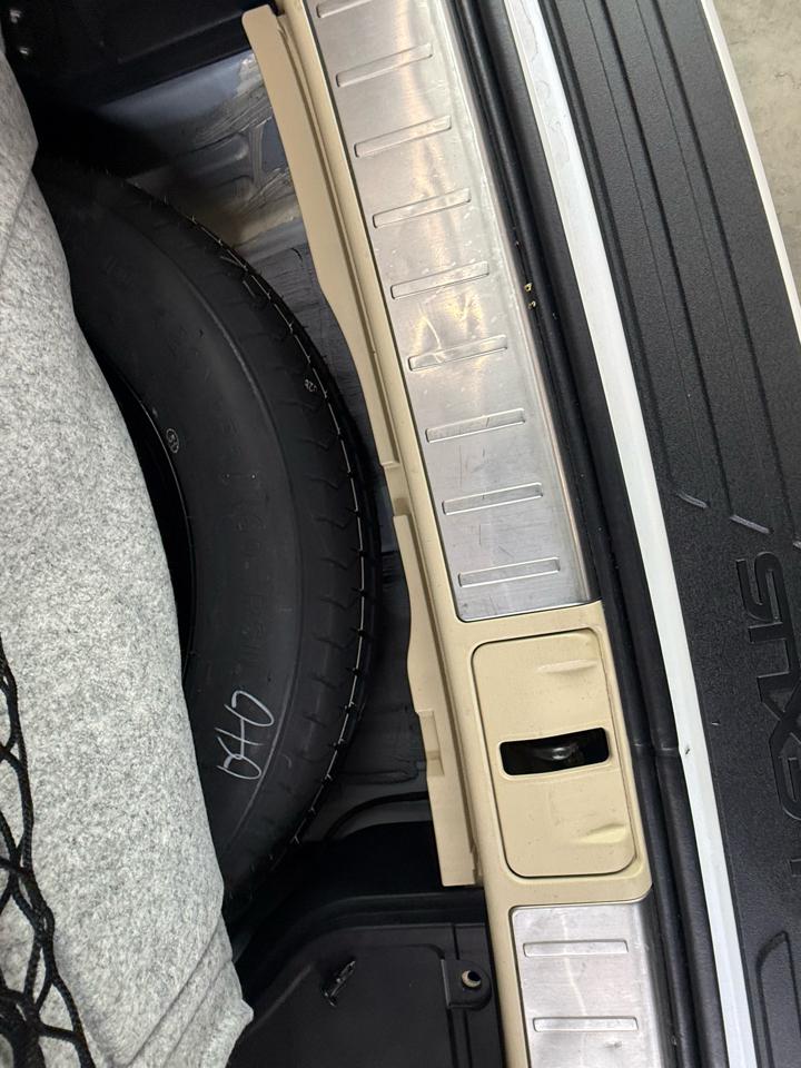 Lexus RX 450h FWD 4dr Hybrid 2011