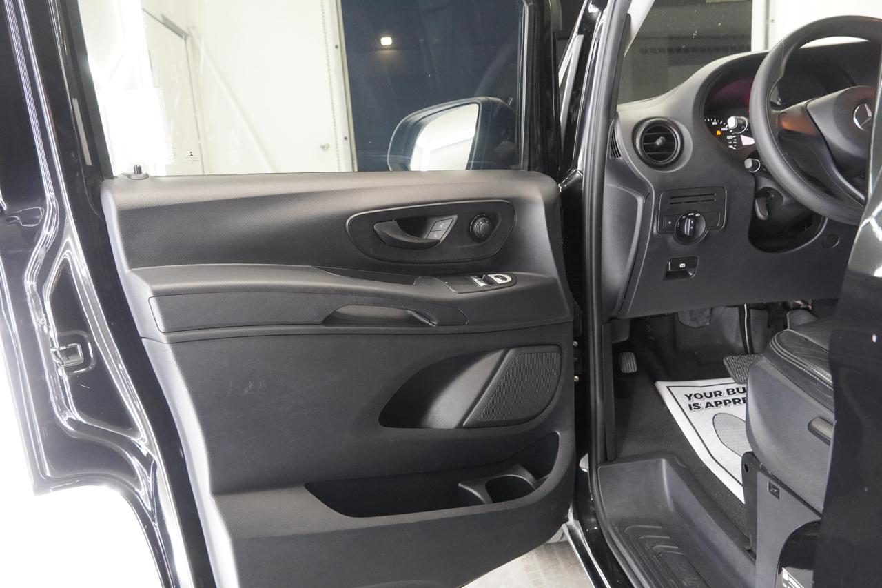 Mercedes-Benz Metris Passenger Van 2019