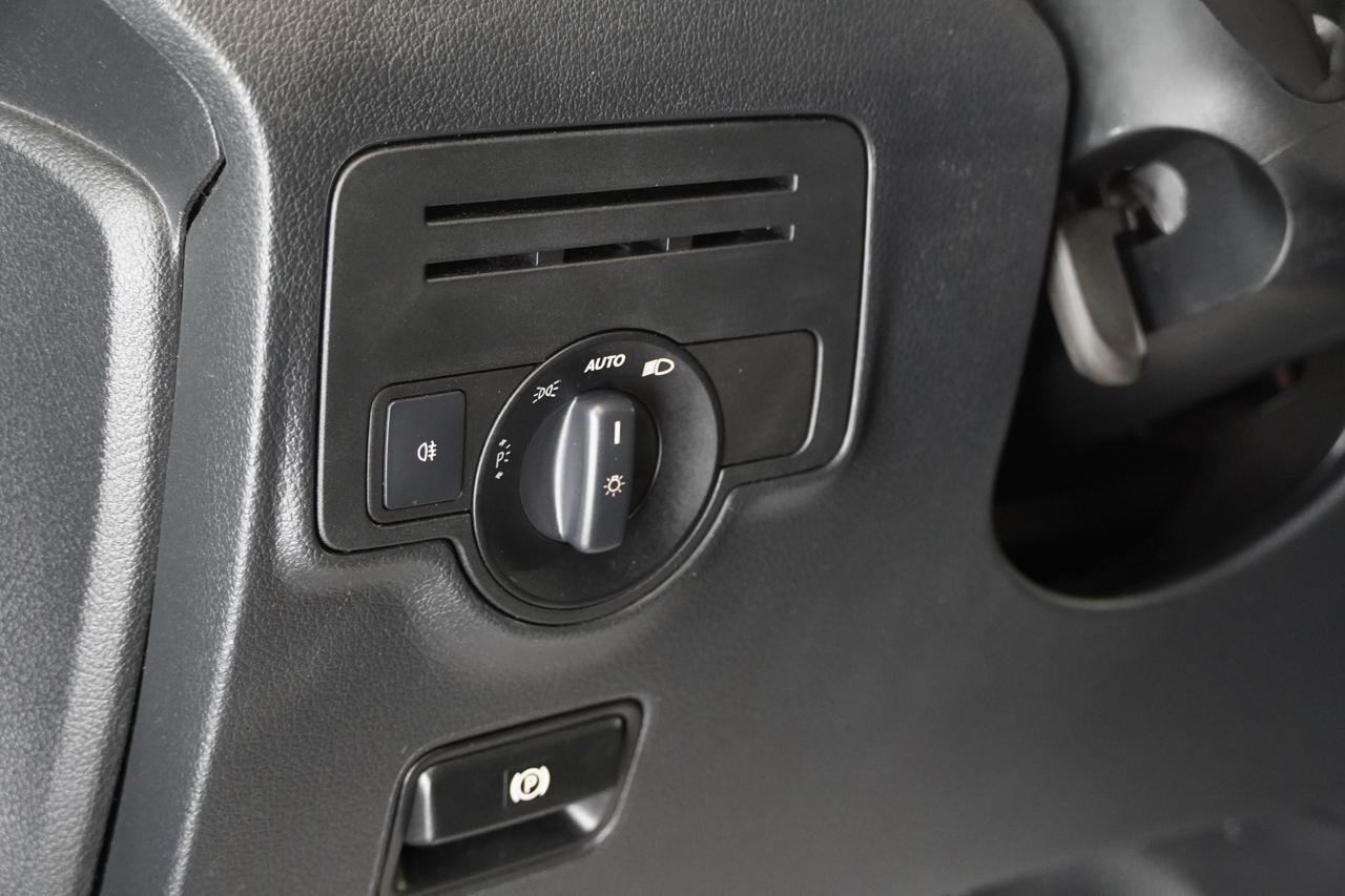 Mercedes-Benz Metris Passenger Van 2019