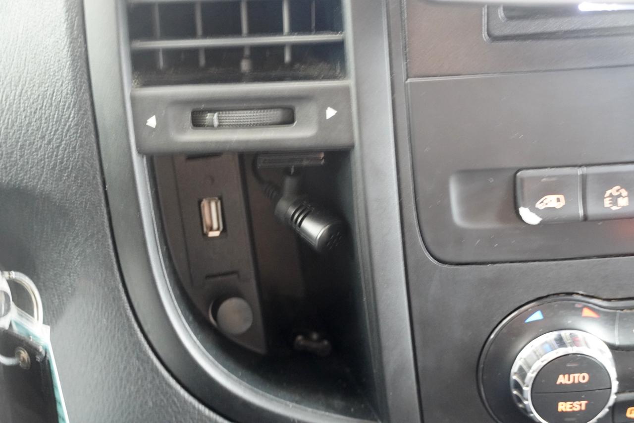 Mercedes-Benz Metris Passenger Van 2019