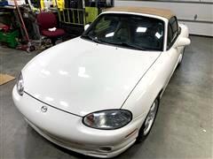 2000 Mazda MX-5 Miata 