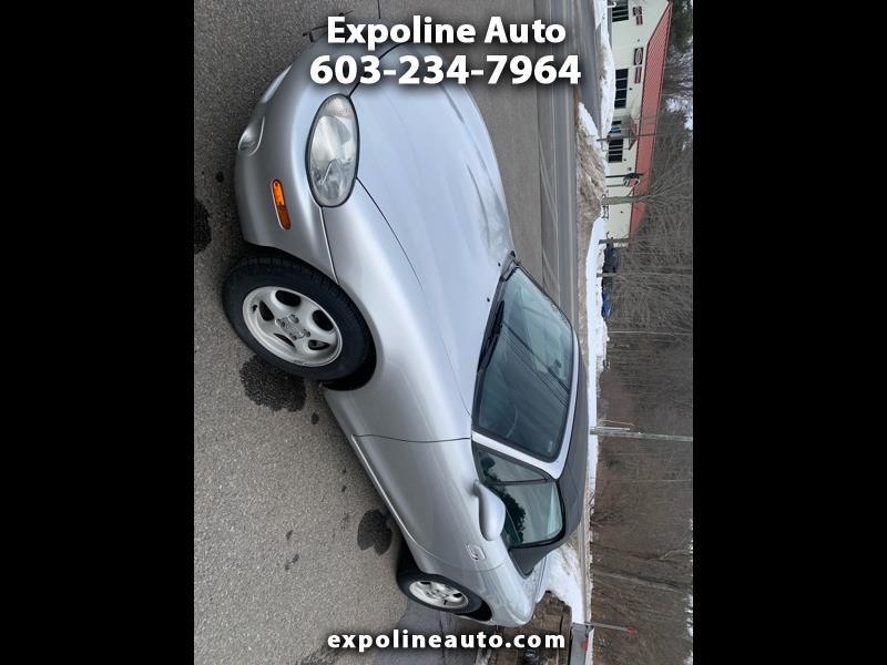 Mazda MX-5 Miata Base 2000