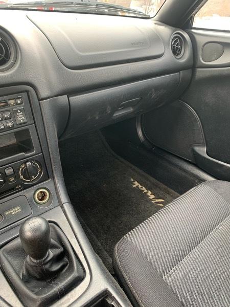 Mazda MX-5 Miata Base 2000