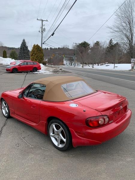 Mazda MX-5 Miata Base 2001