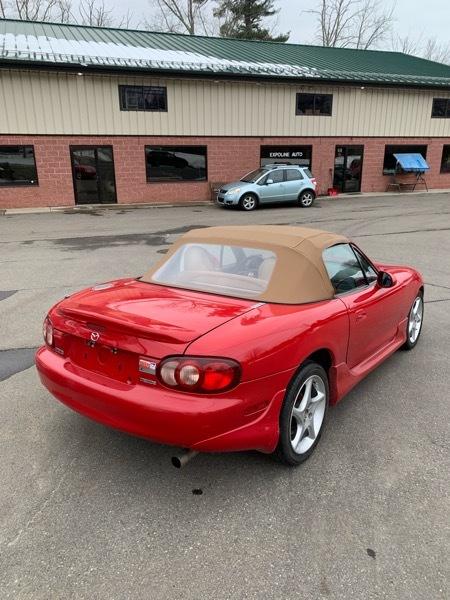 Mazda MX-5 Miata Base 2001