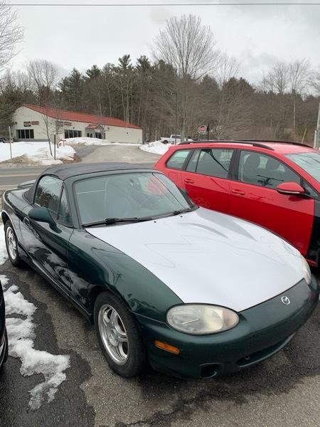 Mazda MX-5 Miata Base 2000