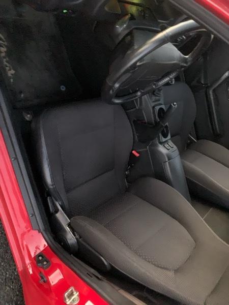 Mazda MX-5 Miata 2D Convertible 1997