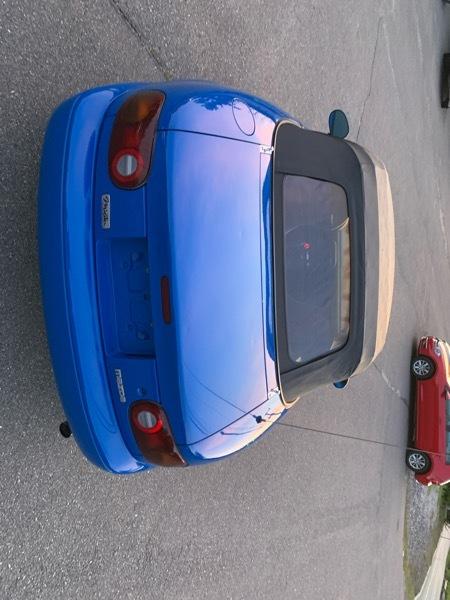 Mazda MX-5 Miata Base 1990