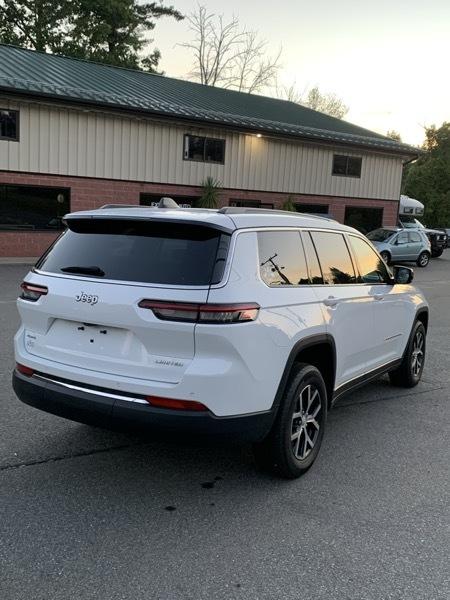 Jeep Grand Cherokee L Limited 4WD 2024