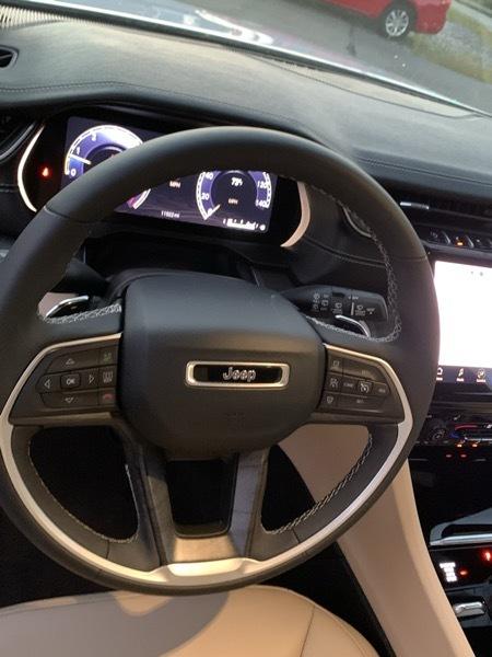 Jeep Grand Cherokee L Limited 4WD 2024