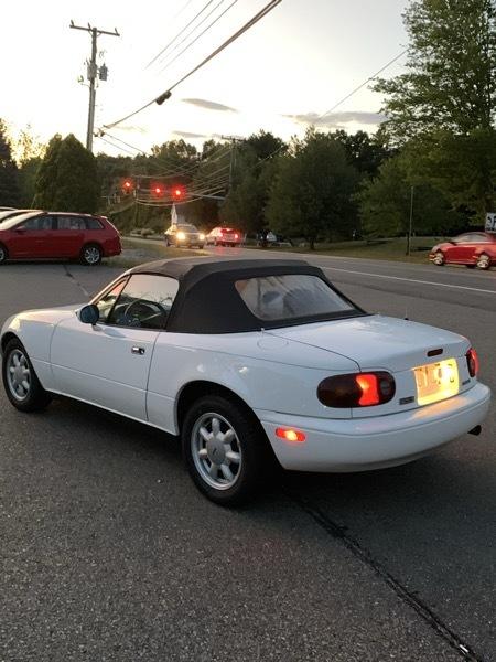 Mazda MX-5 Miata Base 1992