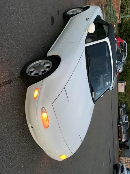 Mazda MX-5 Miata Base 1992
