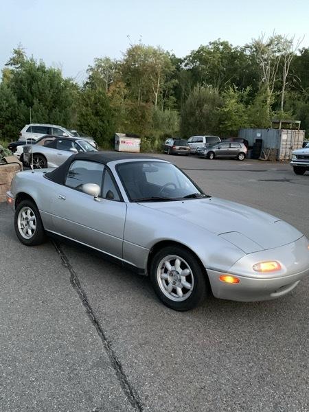 Mazda MX-5 Miata Base 1990