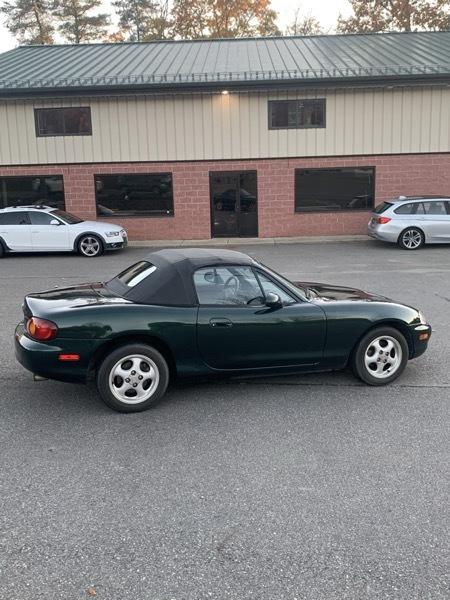 Mazda MX-5 Miata 2dr Conv PRHT Man Sport 1999