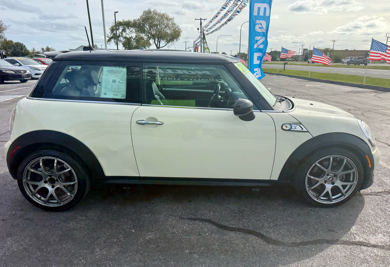 MINI Cooper Hardtop 2dr Cpe S 2012 MINI Cooper Hardtop 2dr Cpe S 2012