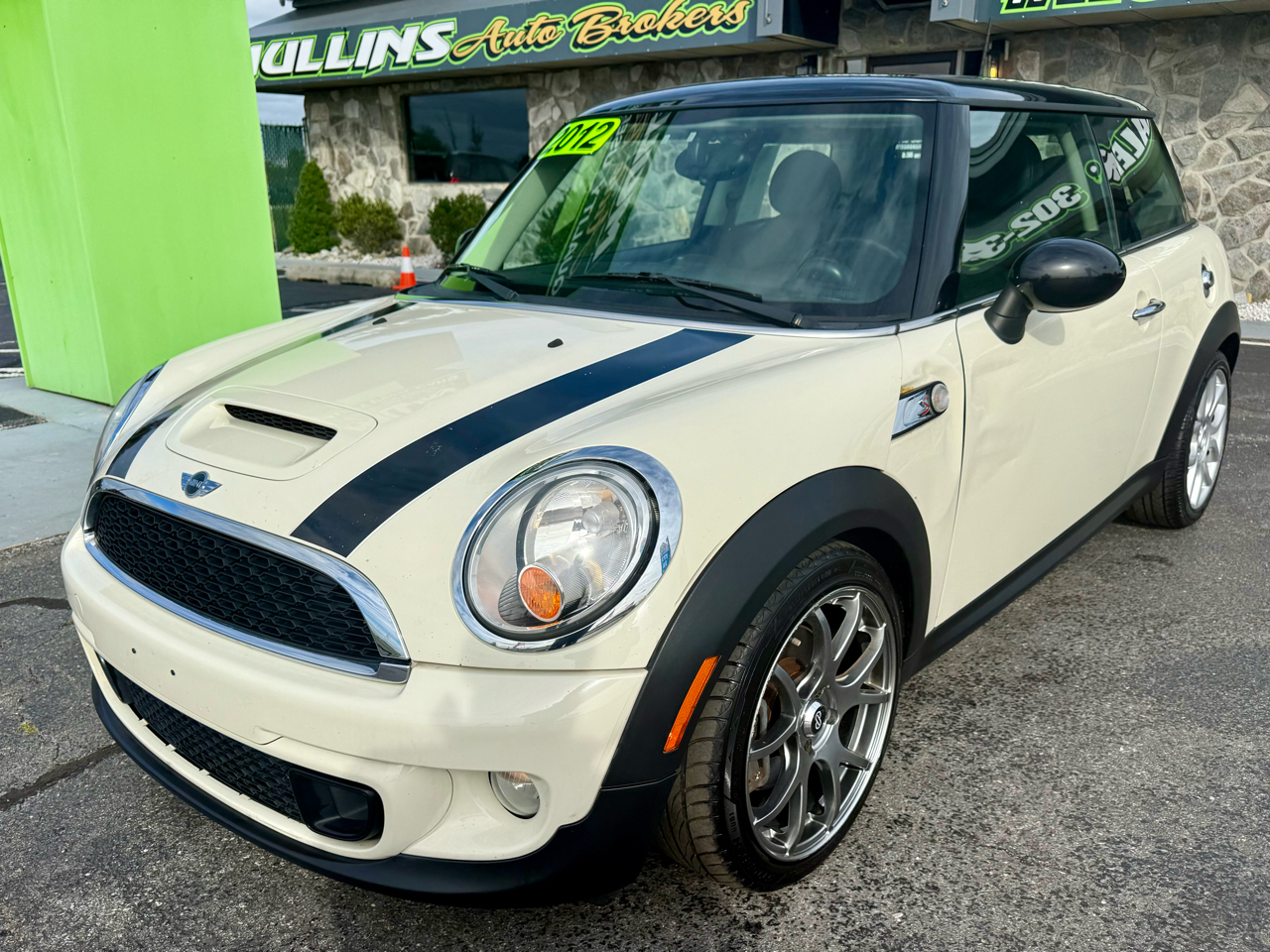 MINI Cooper Hardtop 2dr Cpe S 2012 MINI Cooper Hardtop 2dr Cpe S 2012