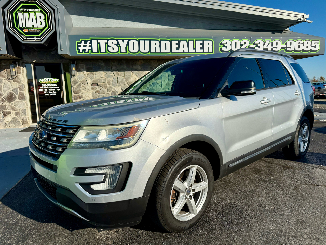 2016 Ford Explorer 4WD 4dr XLT