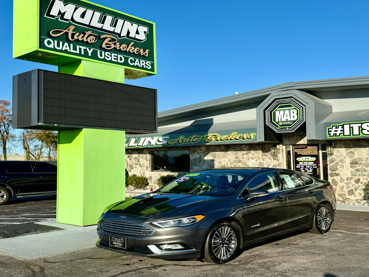 2017 Ford Fusion Hybrid Titanium FWD