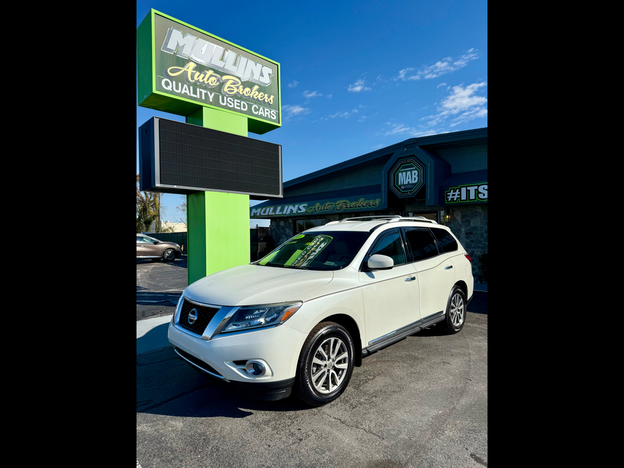 2016 Nissan Pathfinder 4WD 4dr SL