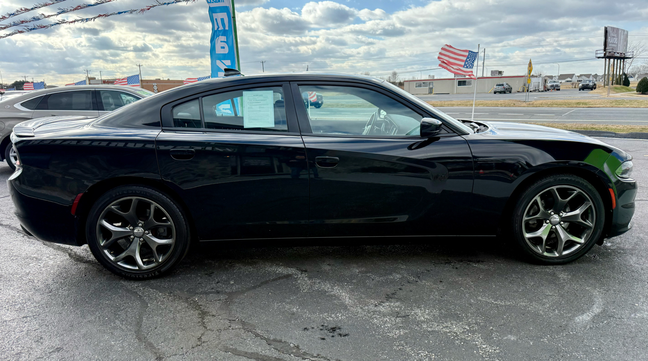 Dodge Charger 4dr Sdn SXT RWD 2015
