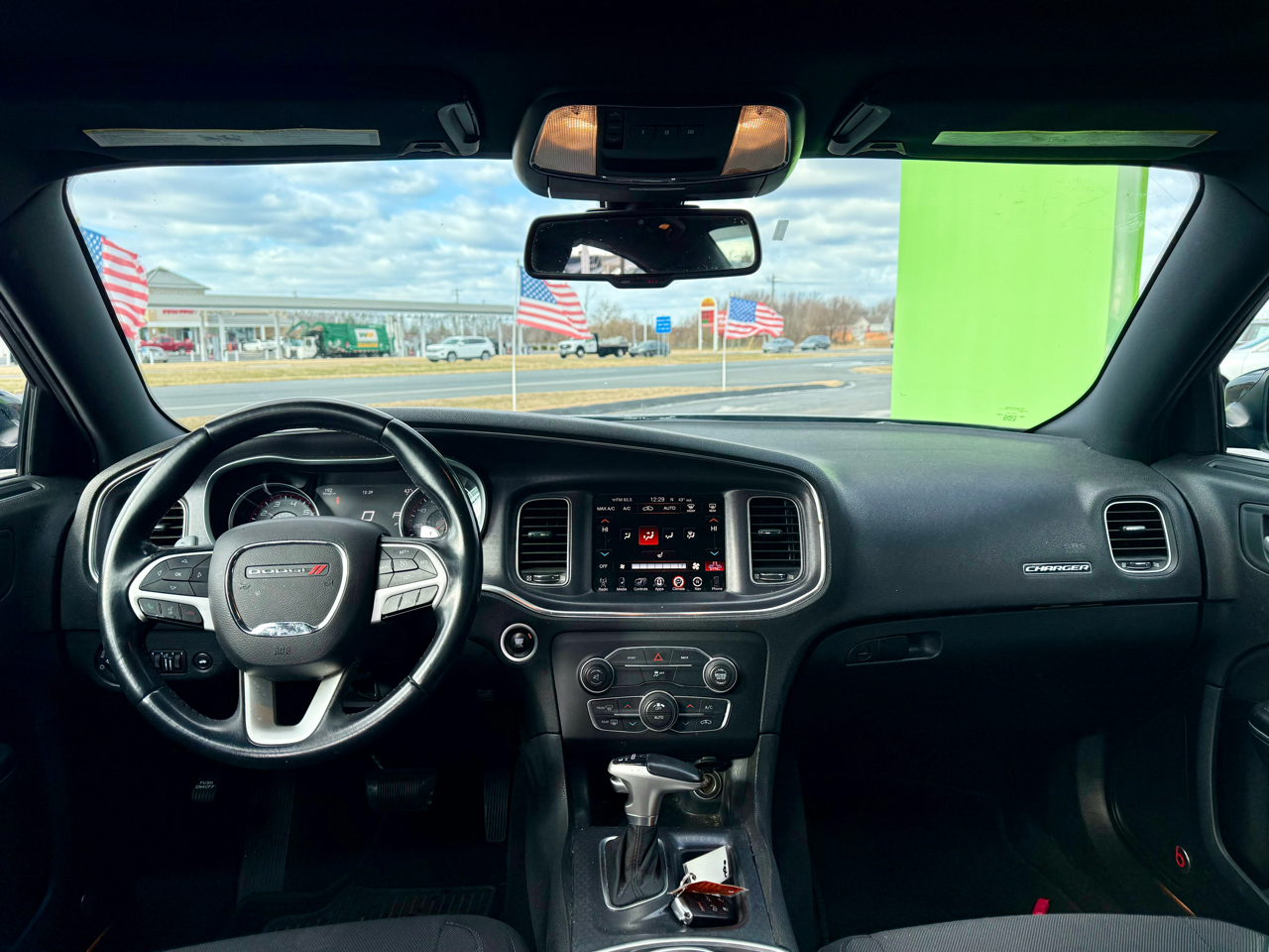 Dodge Charger 4dr Sdn SXT RWD 2015