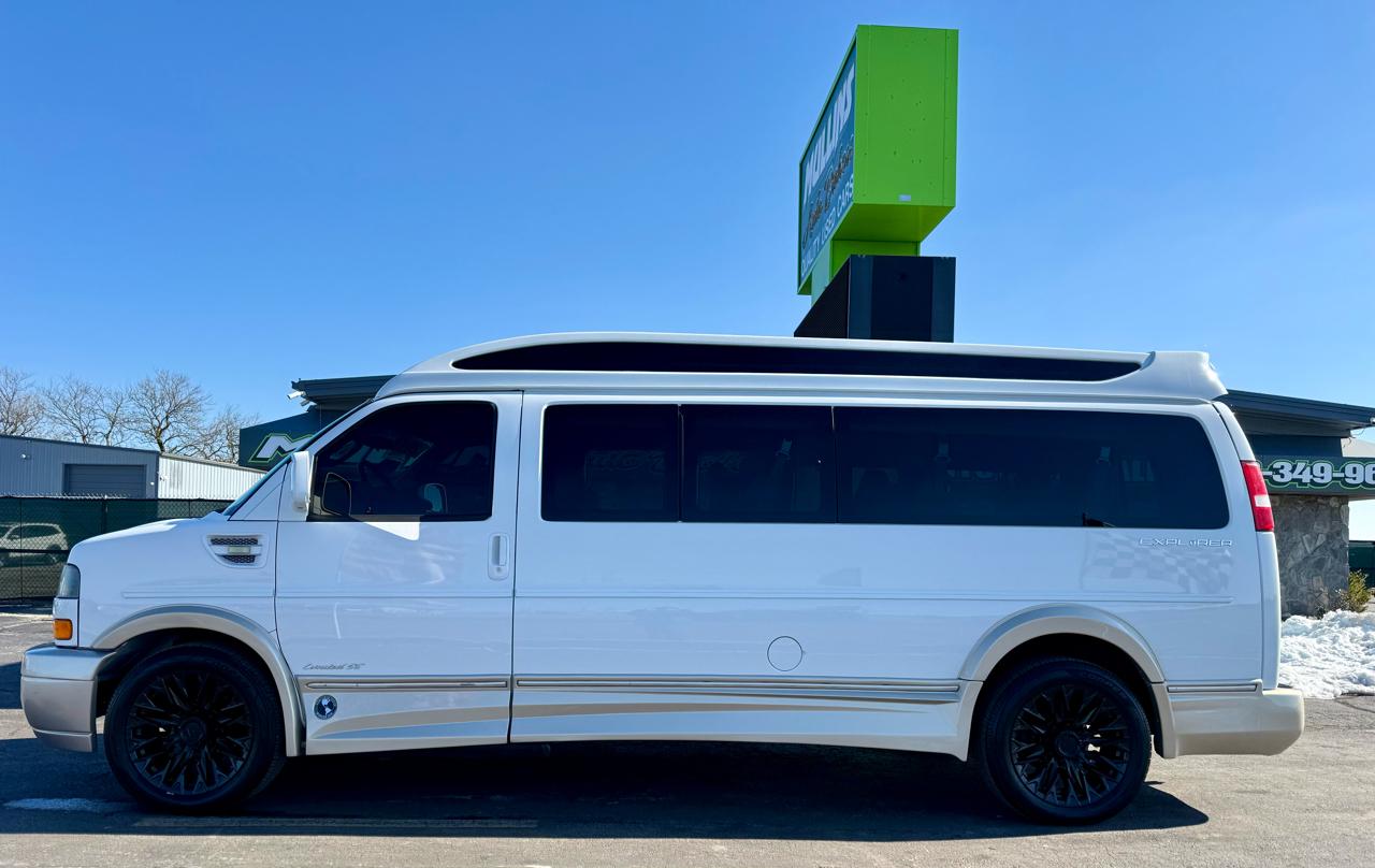 GMC Savana Cargo Van RWD 2500 155" 2017