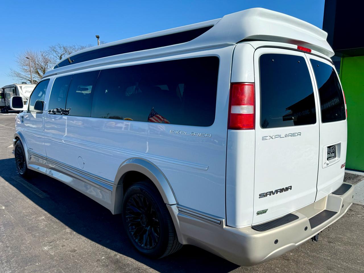 GMC Savana Cargo Van RWD 2500 155" 2017