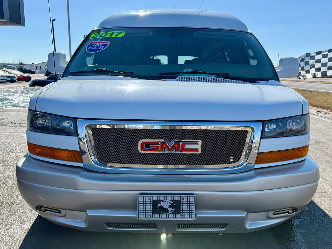 GMC Savana Cargo Van RWD 2500 155" 2017