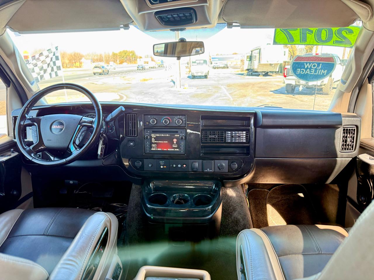 GMC Savana Cargo Van RWD 2500 155" 2017