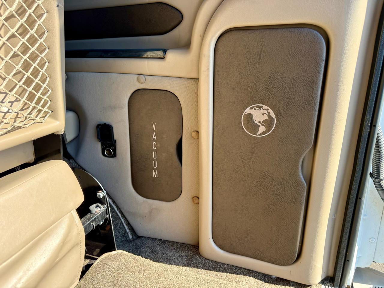 GMC Savana Cargo Van RWD 2500 155" 2017