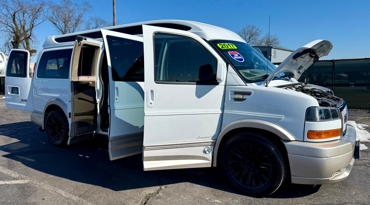GMC Savana Cargo Van RWD 2500 155" 2017