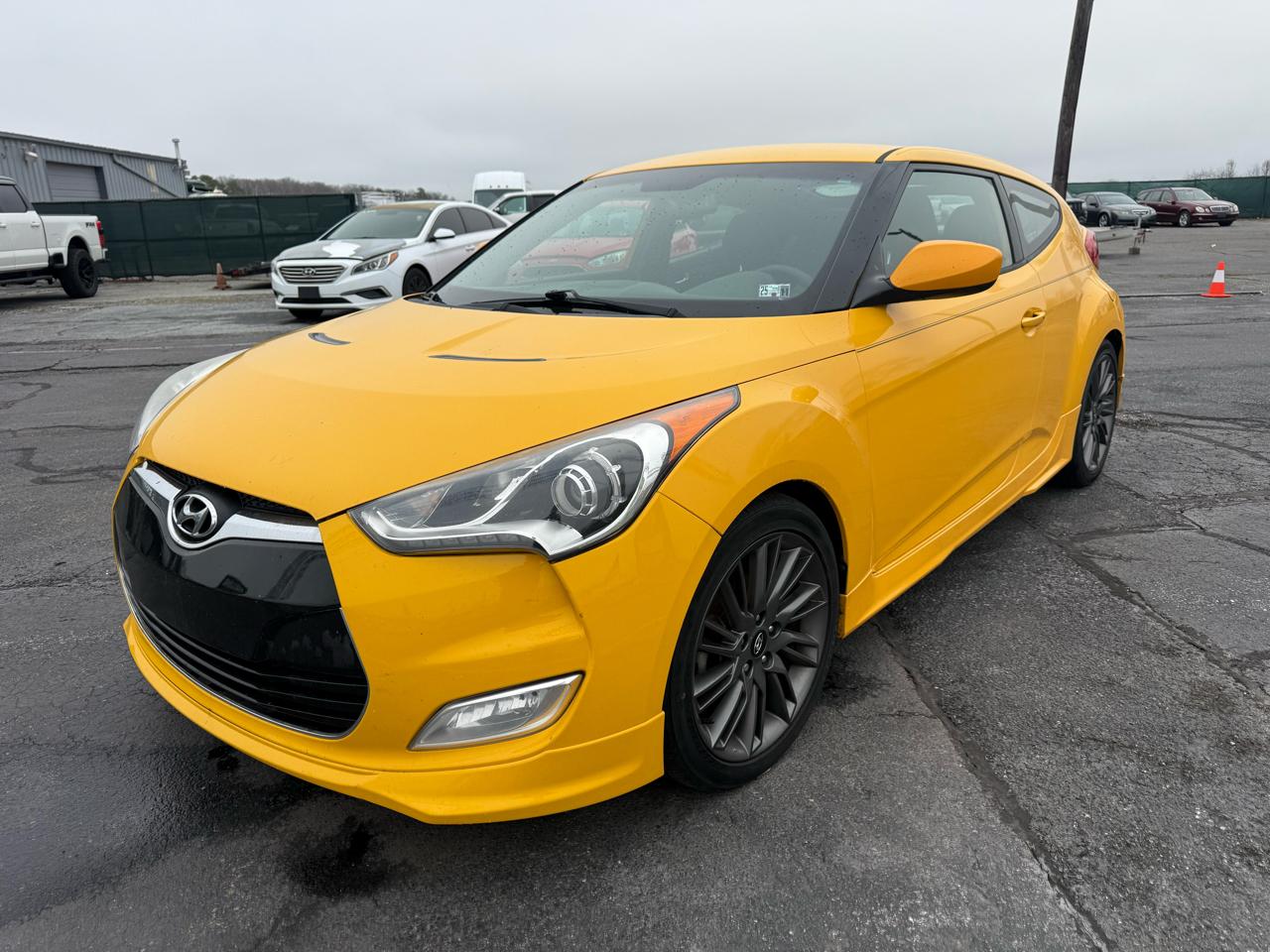 2013 Hyundai Veloster 3dr Cpe Auto RE:MIX
