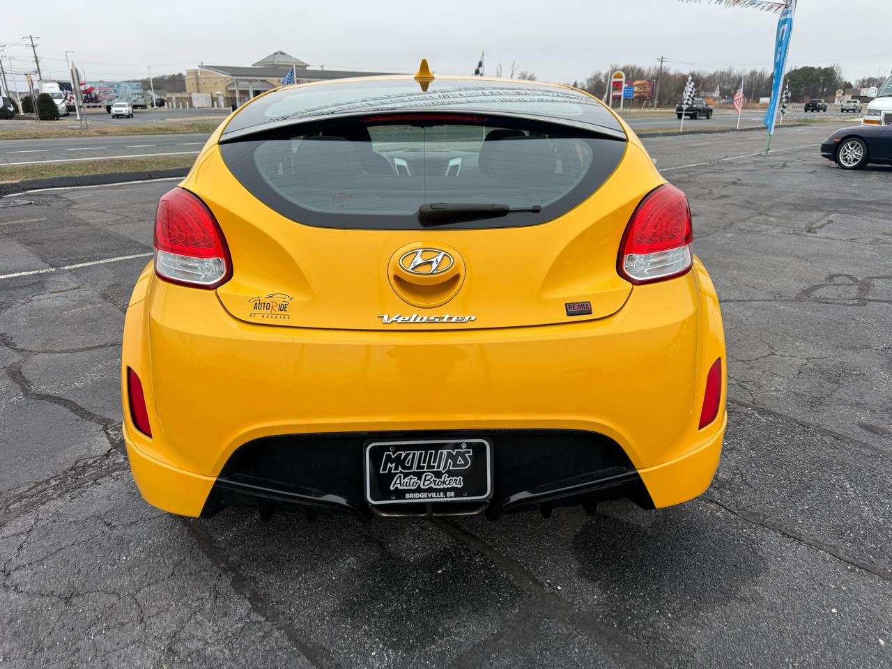 Hyundai Veloster 3dr Cpe Auto RE:MIX 2013