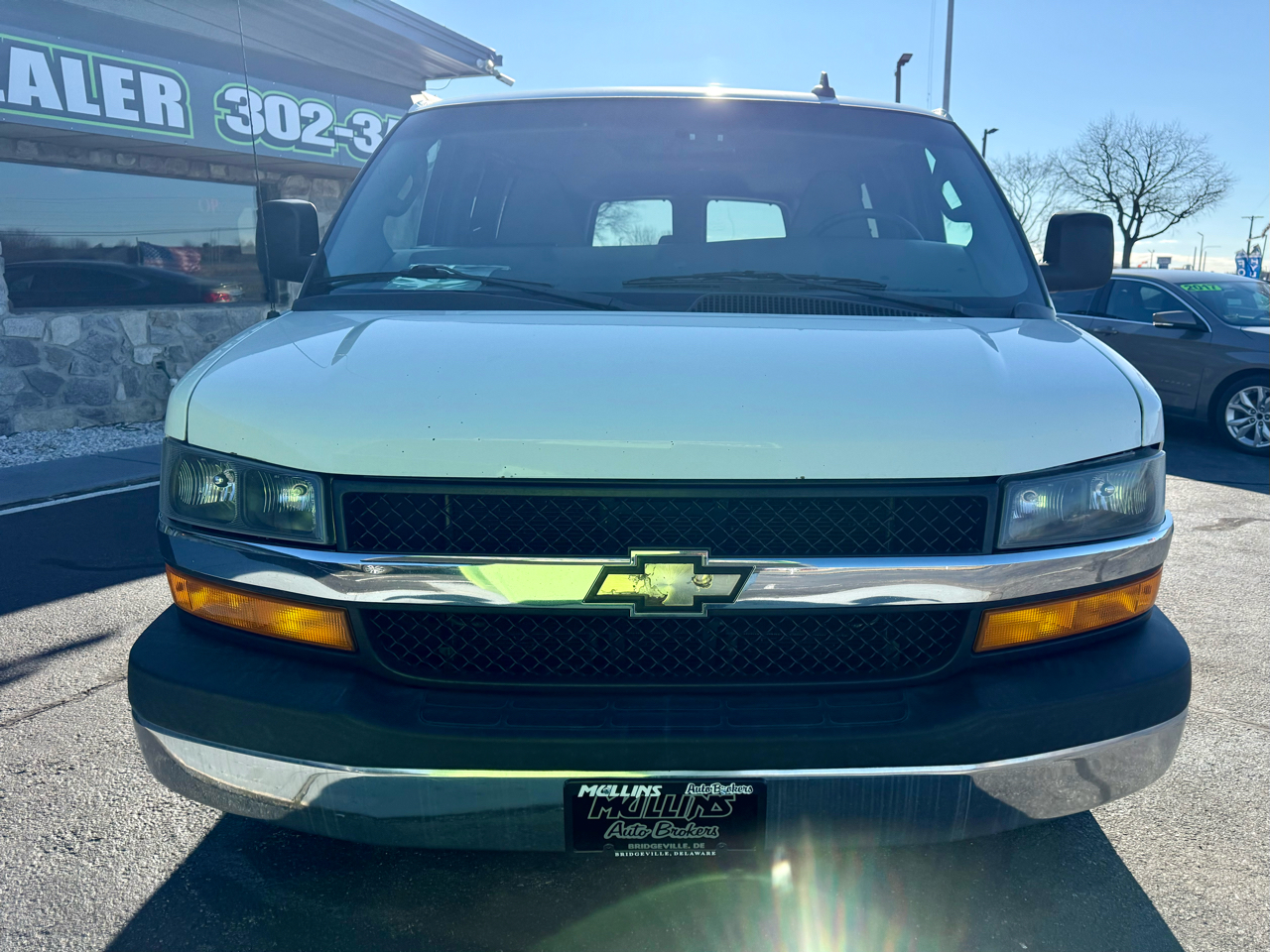 Chevrolet Express Passenger RWD 2500 135" LT 2018