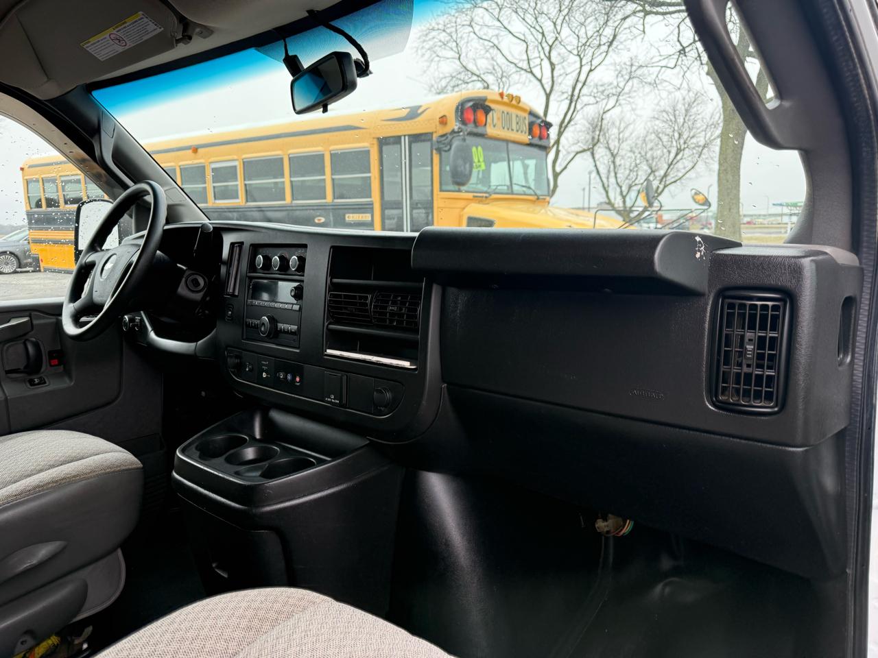 Chevrolet Express Cargo Van RWD 2500 135" 2019