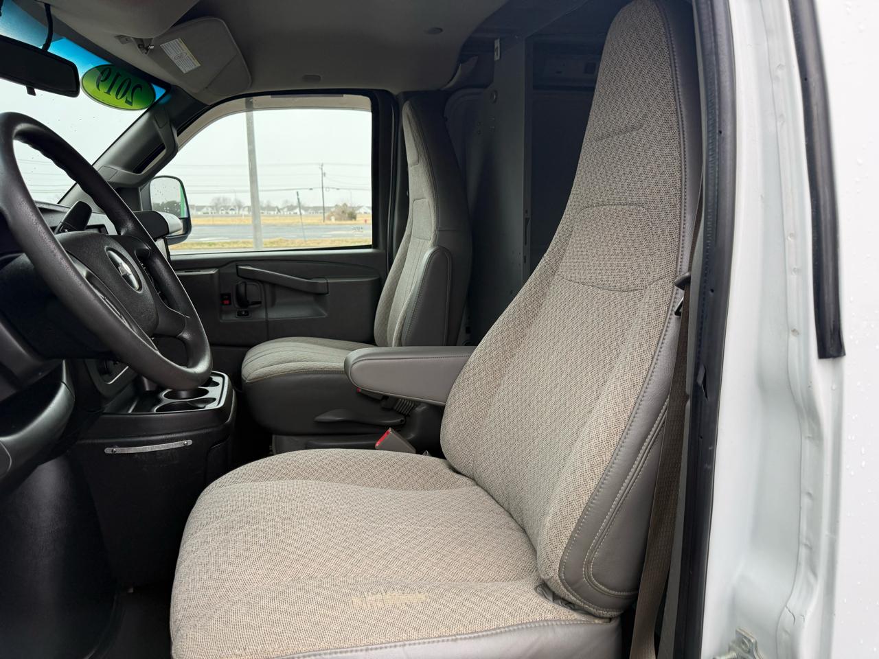 Chevrolet Express Cargo Van RWD 2500 135" 2019