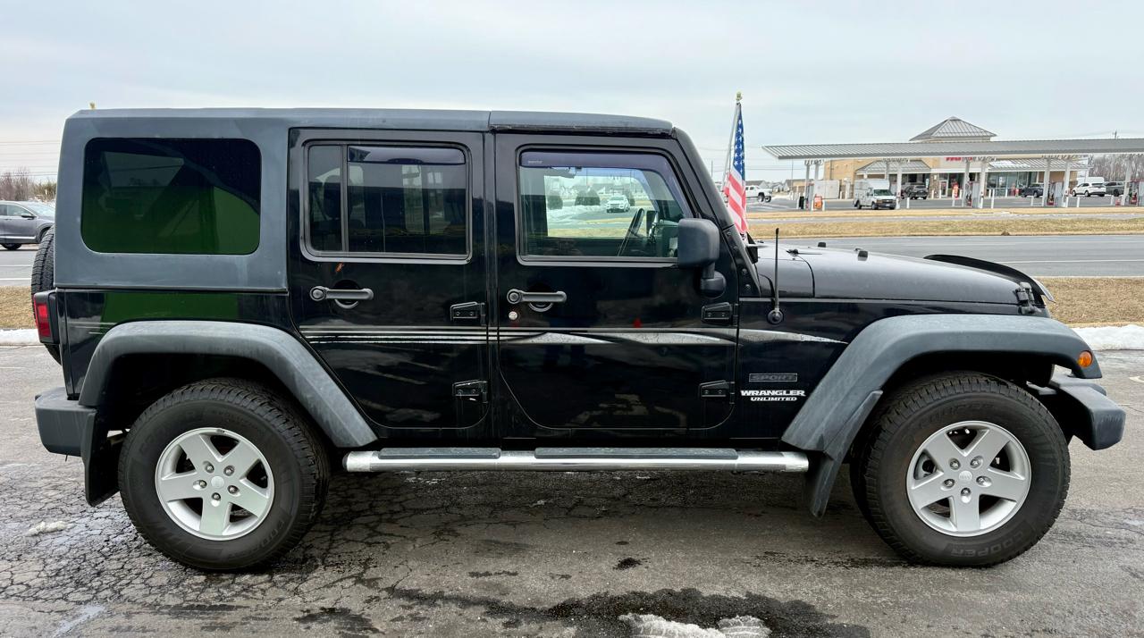 Jeep Wrangler Unlimited 4WD 4dr Sport 2010