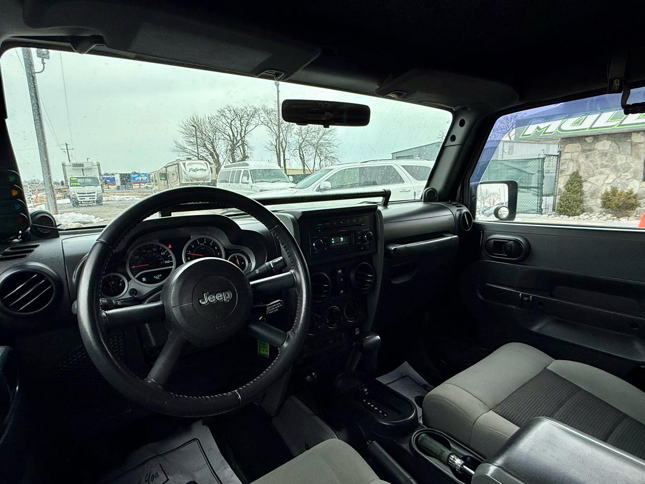 Jeep Wrangler Unlimited 4WD 4dr Sport 2010