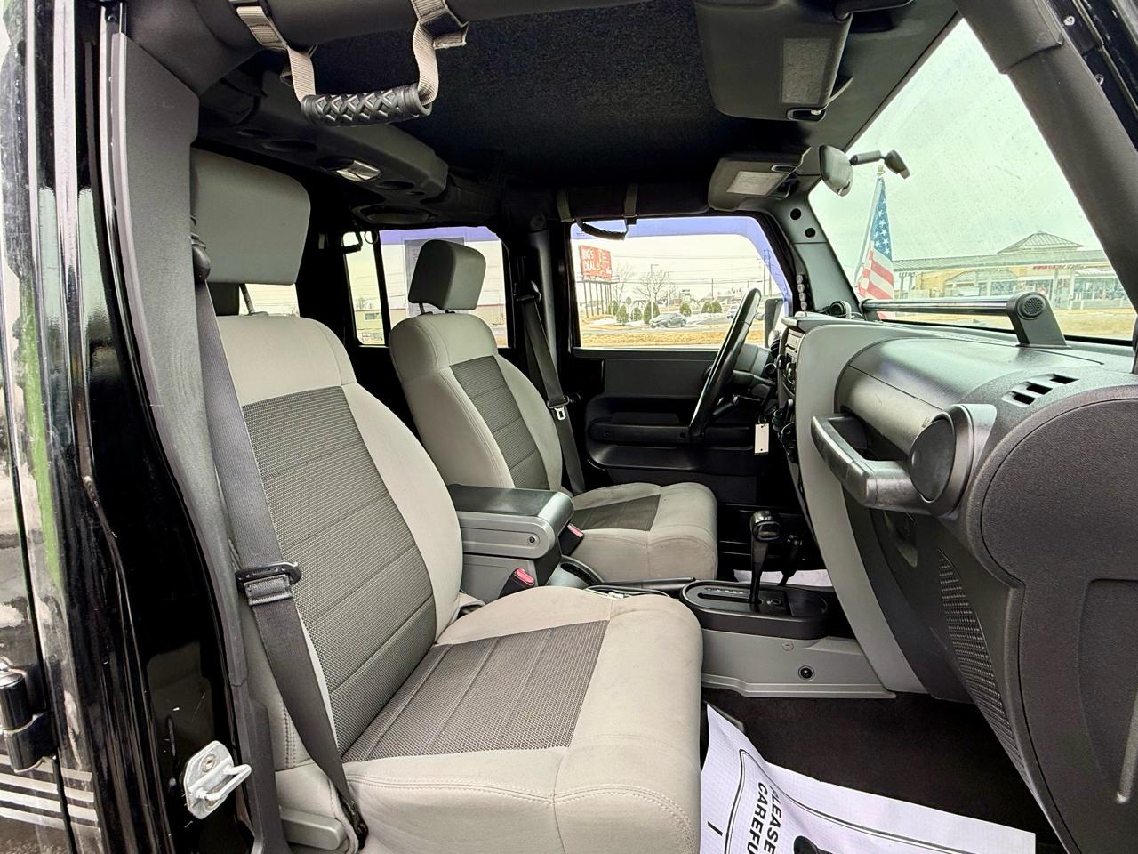 Jeep Wrangler Unlimited 4WD 4dr Sport 2010