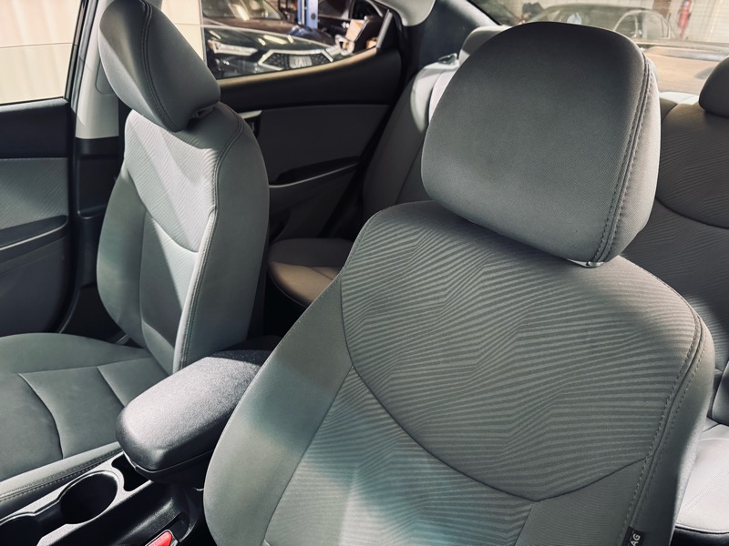 Hyundai Elantra Limited 2013