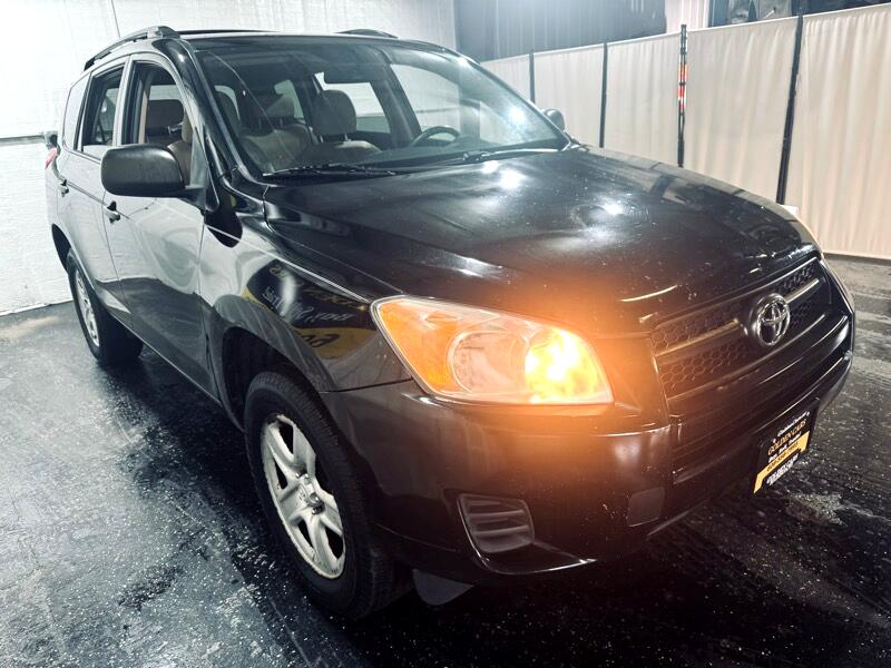Toyota RAV4 Base 2010