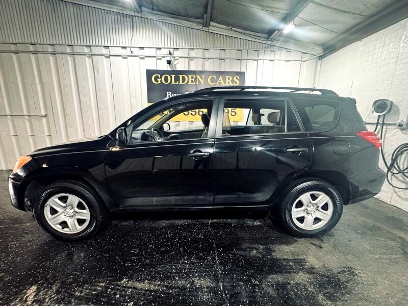 Toyota RAV4 Base 2010