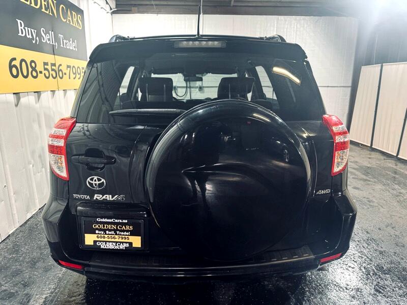 Toyota RAV4 Base 2010