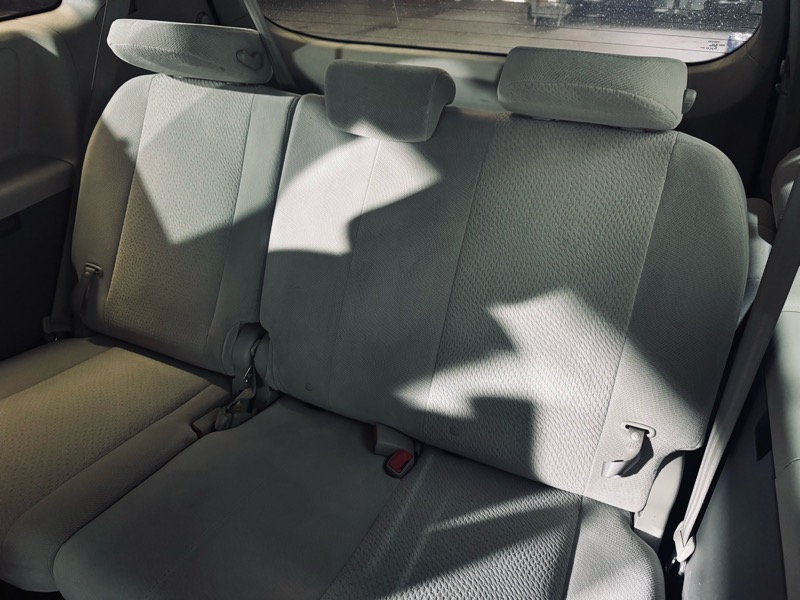 Toyota Sienna LE 2011