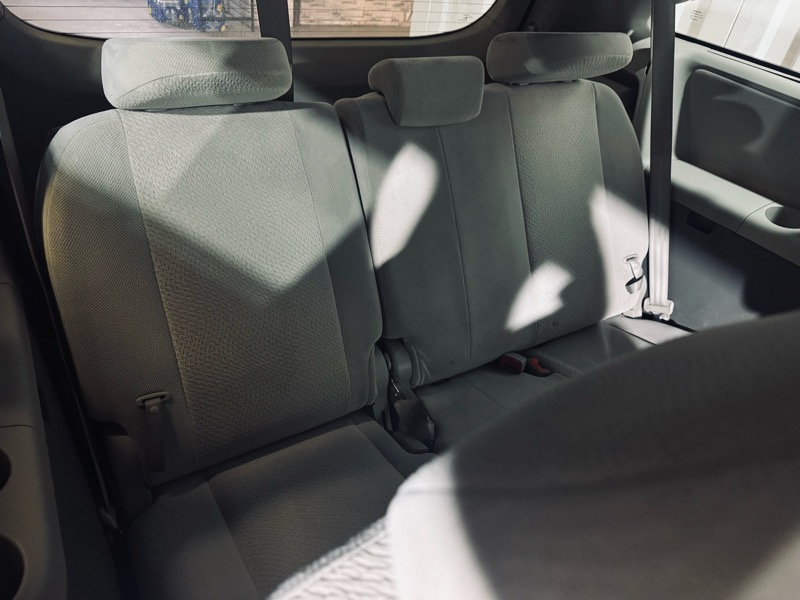 Toyota Sienna LE 2011